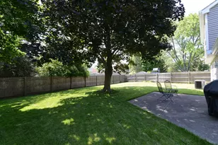 31 S Windsor Pl, Mundelein, IL 60060 - Photo 26