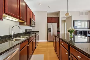 6000 N Cicero Ave, Chicago, IL 60646 - Photo 8