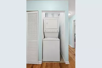 6400 N Sacramento Avenue #208, Chicago, IL 60645 - Photo 16
