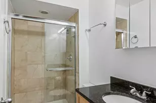 6400 N Sacramento Ave, Chicago, IL 60645 - Photo 18