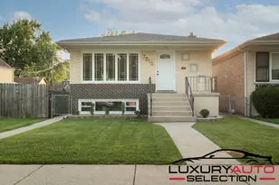 7816 Latrobe Ave, Burbank, IL 60459 - Photo 1