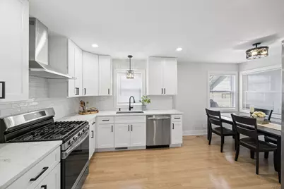 5318 S Narragansett Avenue, Chicago, IL 60638 - Photo 6