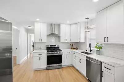 5318 S Narragansett Avenue, Chicago, IL 60638 - Photo 8