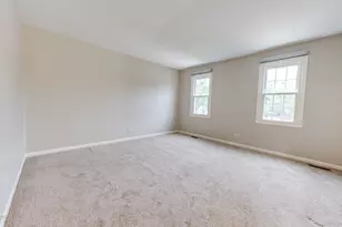 5S735 Park Meadow Dr, Naperville, IL 60540 - Photo 10