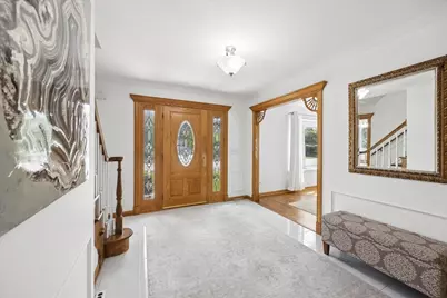 27W390 Waterford Drive, Winfield, IL 60190 - Photo 8
