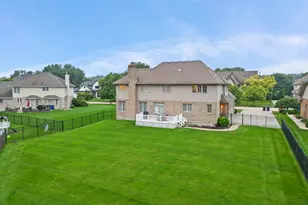 [Address not provided], New Lenox, IL 60451 - Photo 6