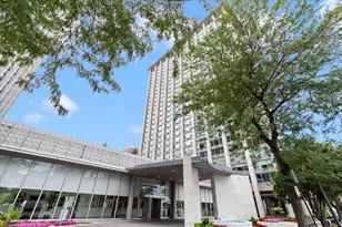 3600 N Lake Shore Dr, Chicago, IL 60613 - Photo 2
