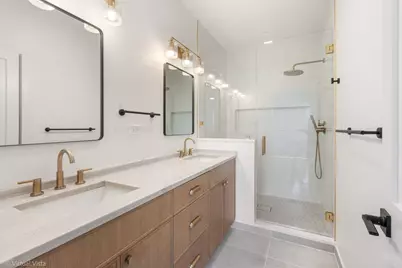 2122 W 18th Place #2, Chicago, IL 60608 - Photo 8