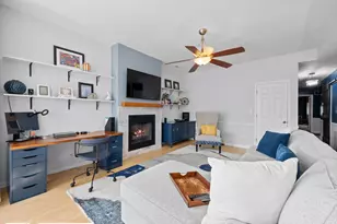 4405 S Lake Park Ave, Chicago, IL 60653 - Photo 4
