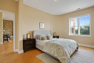 5884 N Ridge Ave, Chicago, IL 60660 - Photo 12
