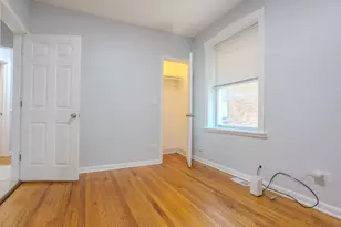 1523 E 74th Pl, Chicago, IL 60619 - Photo 4