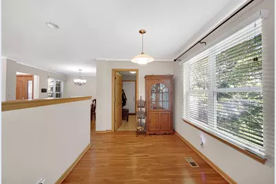 [Address not provided], Aurora, IL 60502 - Photo 8
