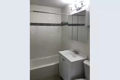1025 W Hollywood Avenue #506, Chicago, IL 60660 - Photo 10