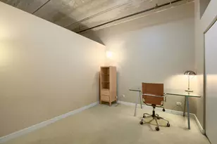 811 W 15th Pl, Chicago, IL 60608 - Photo 6
