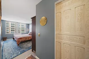 525 W Hawthorne Pl, Chicago, IL 60657 - Photo 12