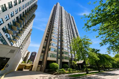 525 W Hawthorne Place #2004, Chicago, IL 60657 - Photo 1