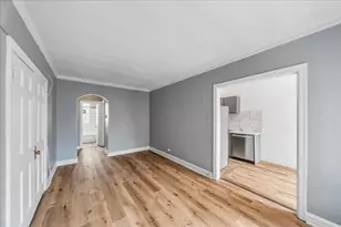 844 W Ainslie St, Chicago, IL 60640 - Photo 4