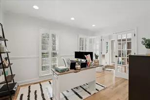 658 Lexington Square W, Gurnee, IL 60031 - Photo 12