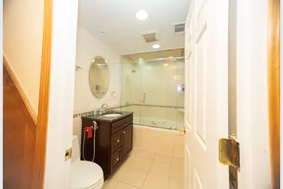 10025 Bronx Avenue, Skokie, IL 60077 - Photo 24
