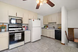 2926 191st St, Lansing, IL 60438 - Photo 12
