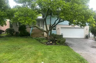 1S471 Monterey Ave, Oakbrook Terrace, IL 60181 - Photo 1