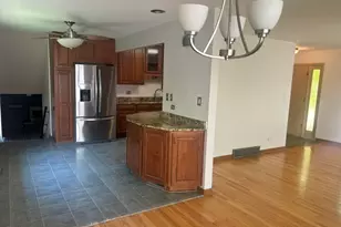 1S471 Monterey Ave, Oakbrook Terrace, IL 60181 - Photo 6