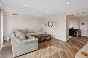6534 W Montrose Ave, Harwood Heights, IL 60706 - Photo 6