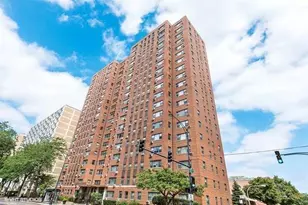 2909 N Sheridan Rd, Chicago, IL 60657 - Photo 1