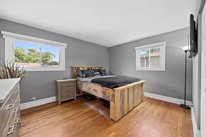 637 S Beverly Avenue, Addison, IL 60101 - Photo 14