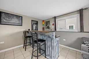 637 S Beverly Ave, Addison, IL 60101 - Photo 24