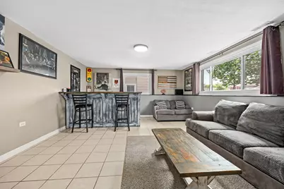 637 S Beverly Avenue, Addison, IL 60101 - Photo 22