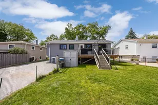 637 S Beverly Ave, Addison, IL 60101 - Photo 34