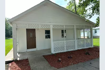422 N Main Street, Gilman, IL 60938 - Photo 1