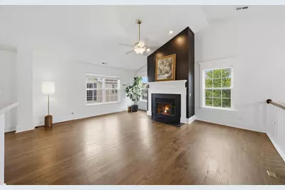 2353 Georgetown Circle, Aurora, IL 60503 - Photo 6