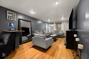 6741 S Komensky Ave, Chicago, IL 60629 - Photo 6
