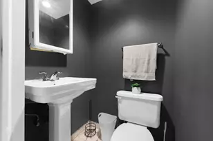 6741 S Komensky Ave, Chicago, IL 60629 - Photo 44