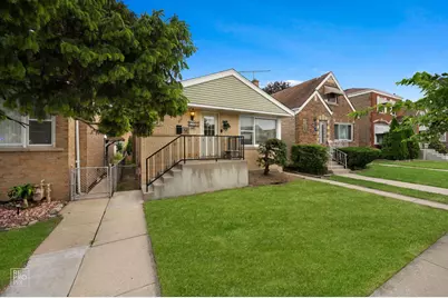 6741 S Komensky Avenue, Chicago, IL 60629 - Photo 1