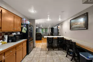6741 S Komensky Ave, Chicago, IL 60629 - Photo 18