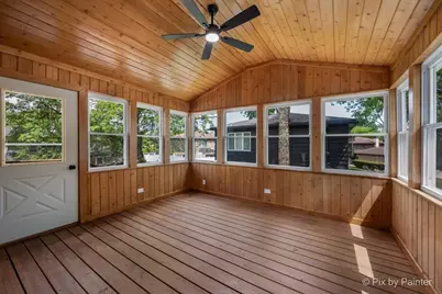 555 Figard Lane, Des Plaines, IL 60016 - Photo 4