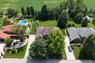 12119 Longmeadow Ln, Homer Glen, IL 60491 - Photo 6