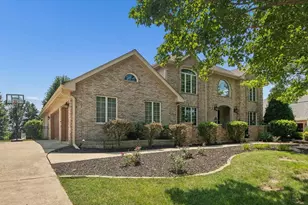 12119 Longmeadow Ln, Homer Glen, IL 60491 - Photo 2