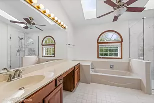 1408 Village Ct, Buffalo Grove, IL 60089 - Photo 12