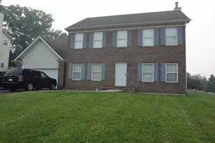 1035 Deer Creek Rd, Carpentersville, IL 60110 - Photo 2
