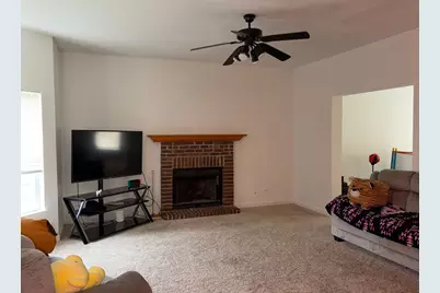 1035 Deer Creek Road, Carpentersville, IL 60110 - Photo 6