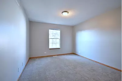 19 E Pineview Drive, Round Lake Park, IL 60073 - Photo 24