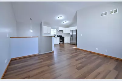 19 E Pineview Drive, Round Lake Park, IL 60073 - Photo 14