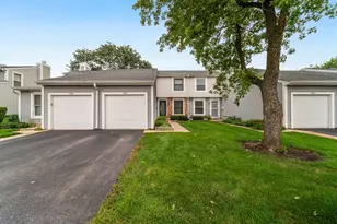 1984 Dunmore Pl, Hoffman Estates, IL 60169 - Photo 2