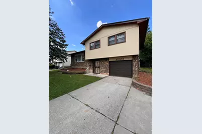 20018 Lakewood Avenue, Lynwood, IL 60411 - Photo 2