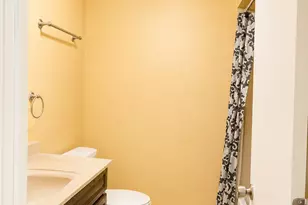 20018 Lakewood Ave, Lynwood, IL 60411 - Photo 14