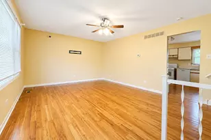 20018 Lakewood Ave, Lynwood, IL 60411 - Photo 6